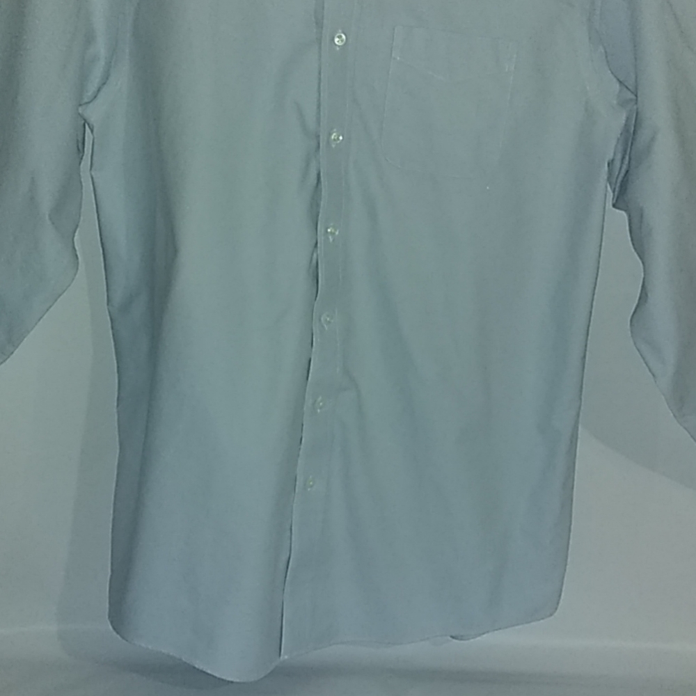LL Bean Men's Cotton Button Front Shirt - Picture 3 of 6